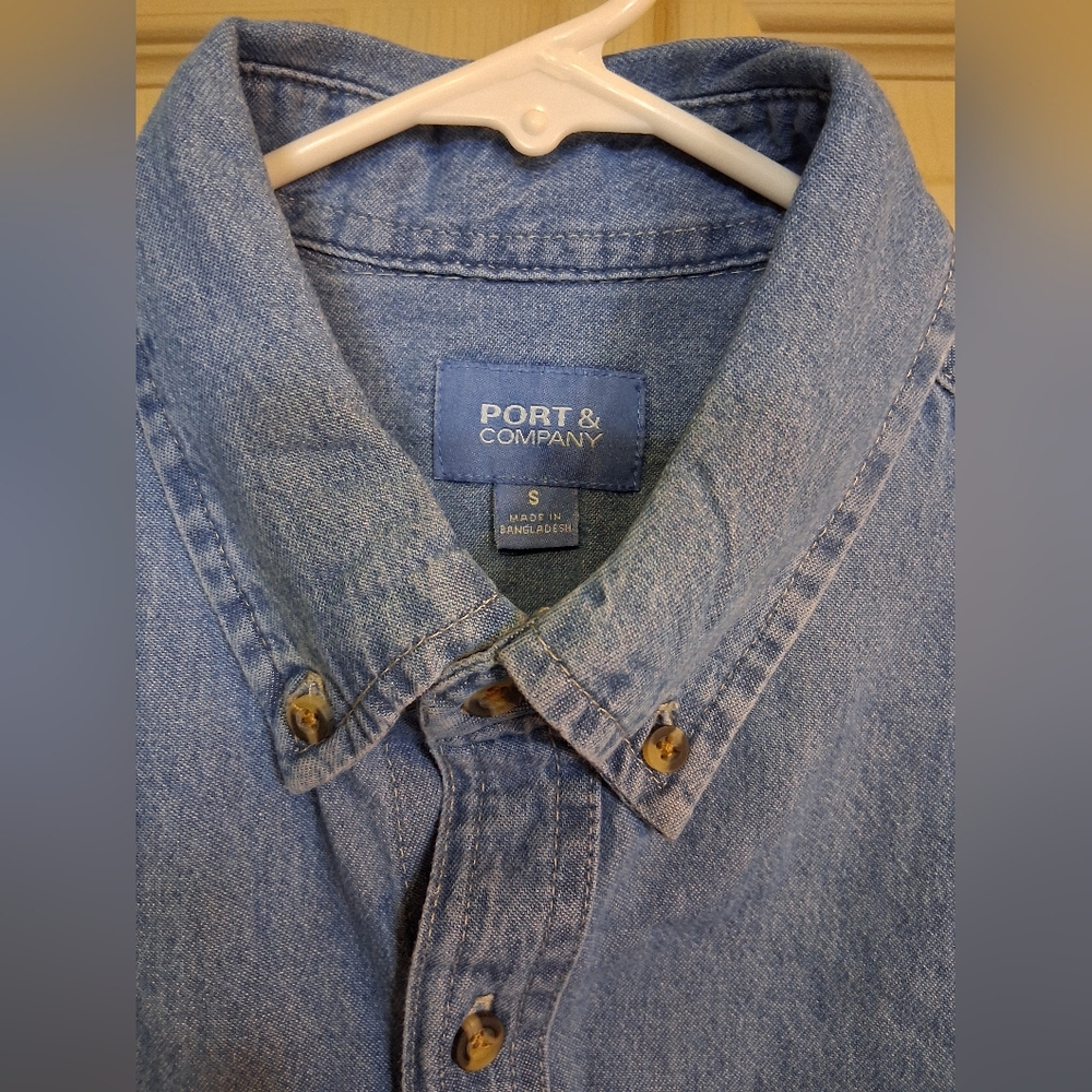 Port & Company 100% Cotton Blue Denim Button Down Shirt - NWOT - Picture 4 of 8